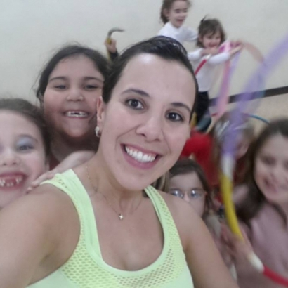 Vem dançar e brincar com a gente aqui no AERO KIDS Contemporâneo!!!! 